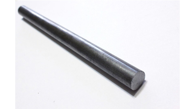 Woman attacks hubby’s manhood with metal rod