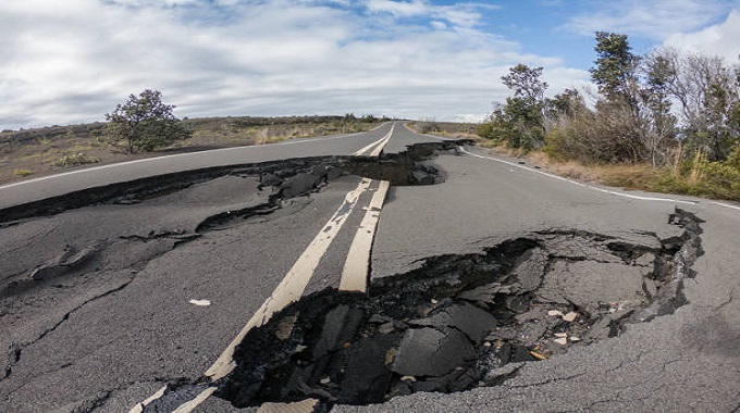 Rains destroy road section in Vic Falls