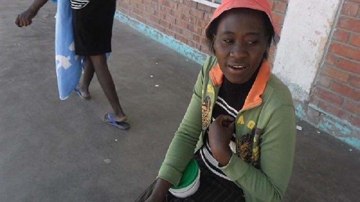 Amasese lensango bhe eAmhlophe Secondary