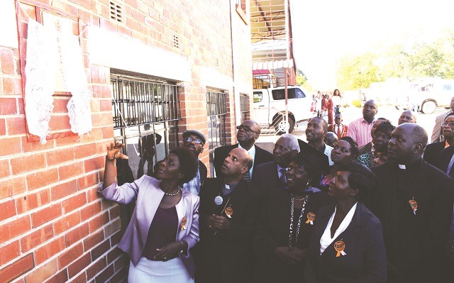 Ziphiwa iBells Award izikolo zakoBulawayo