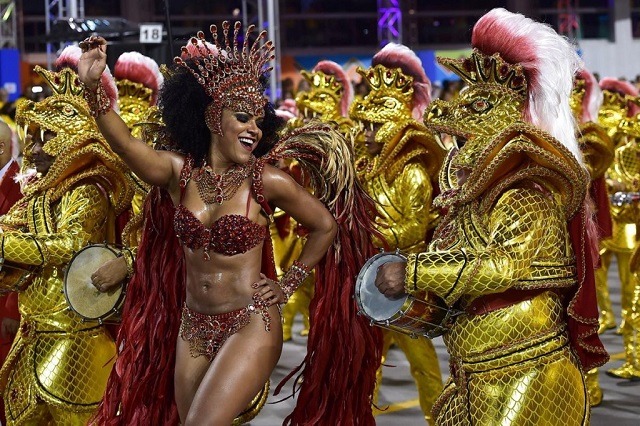 INJOBO ITHUNGELWA EBANDLA: Umsindo phothololo ezitaladeni ze-Sao Paulo kweleBrazil