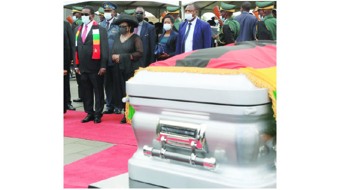 Heroine Mtero  receives big send off