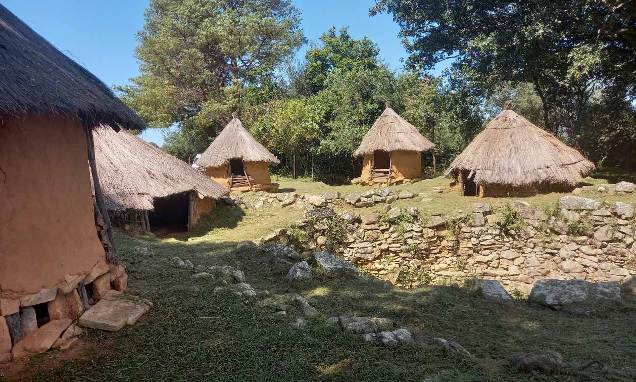 Wood Rounded Structures Nyanga’s ancient pit structures – herald