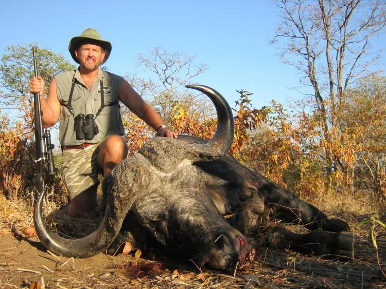 WILDLIFE: Airlines put trophy hunting in tailspin