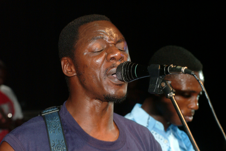 Showbiz scene lights up