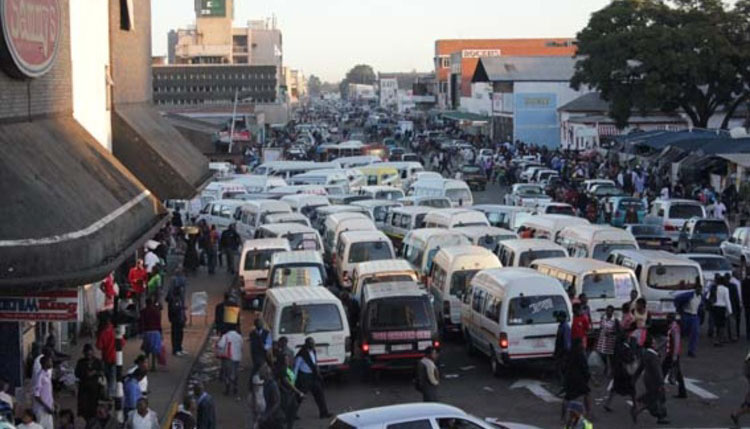 Police move to clear congestion in Harare CBD