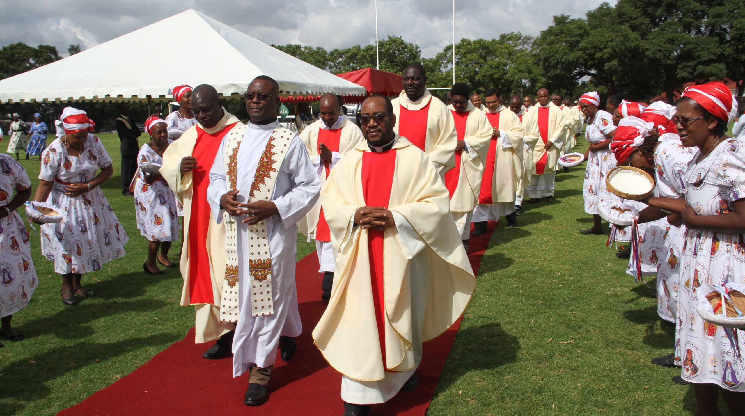Holy Communion: renewing vows with God