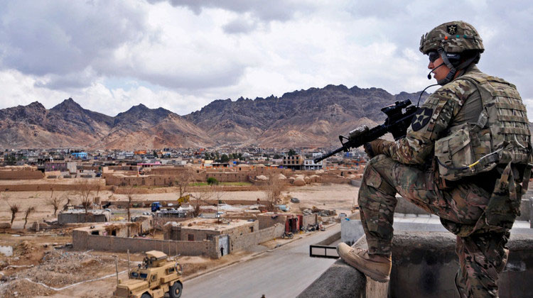 US strikes deal with the Taliban
