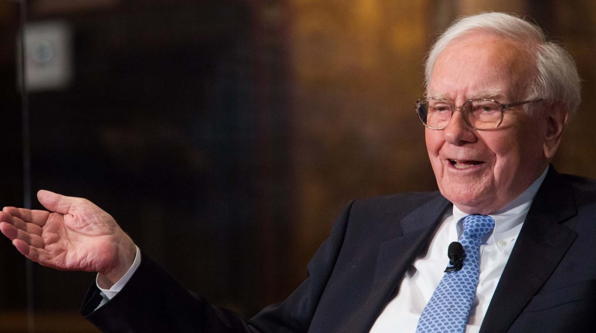 Buffet overtakes Zuckerberg