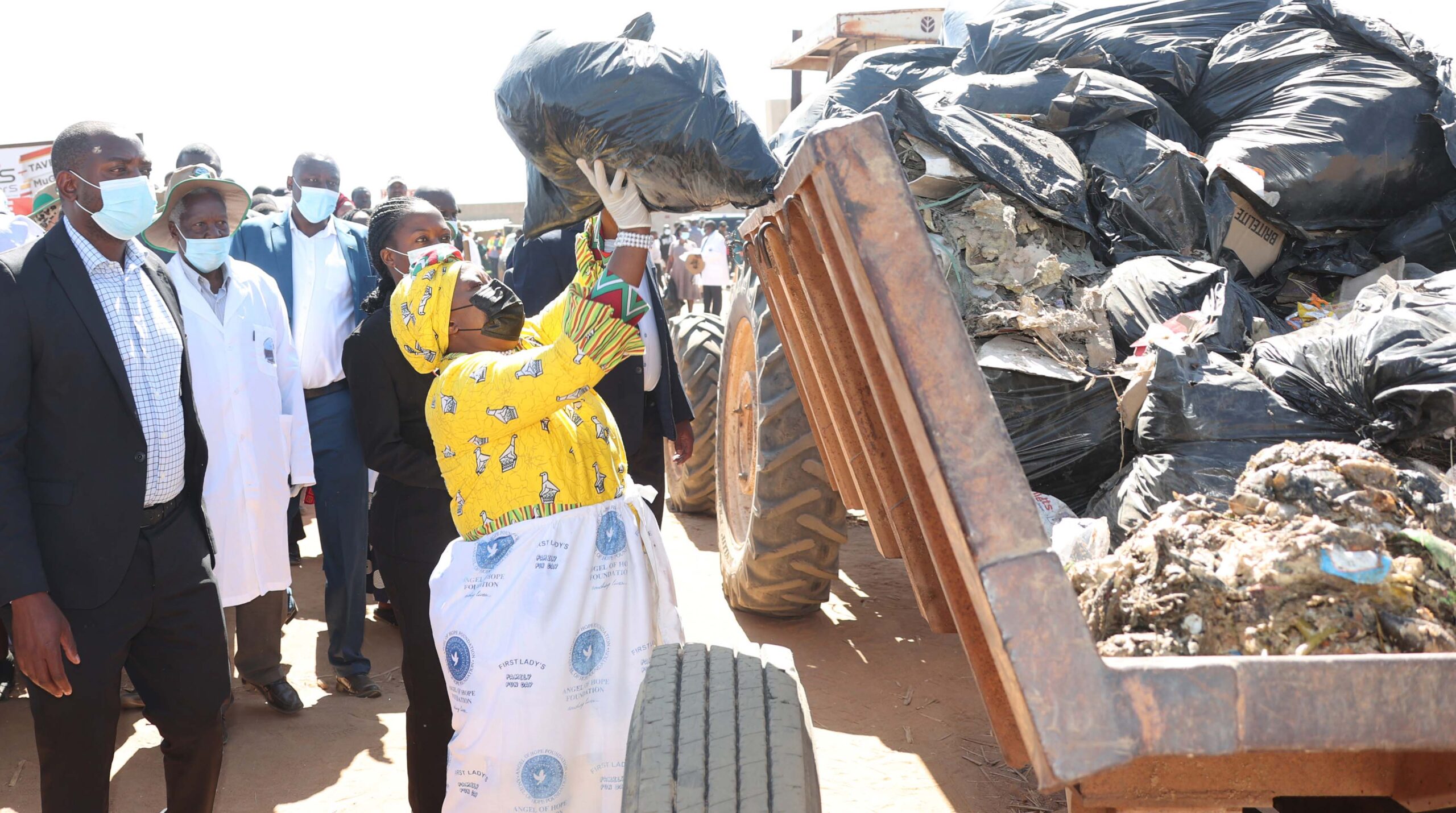 First Lady leads Caledonia clean-up programme