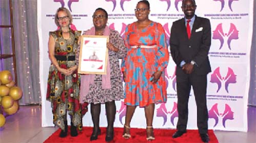 Zimpapers CEO, Sunday Mail Editor scoop top awards