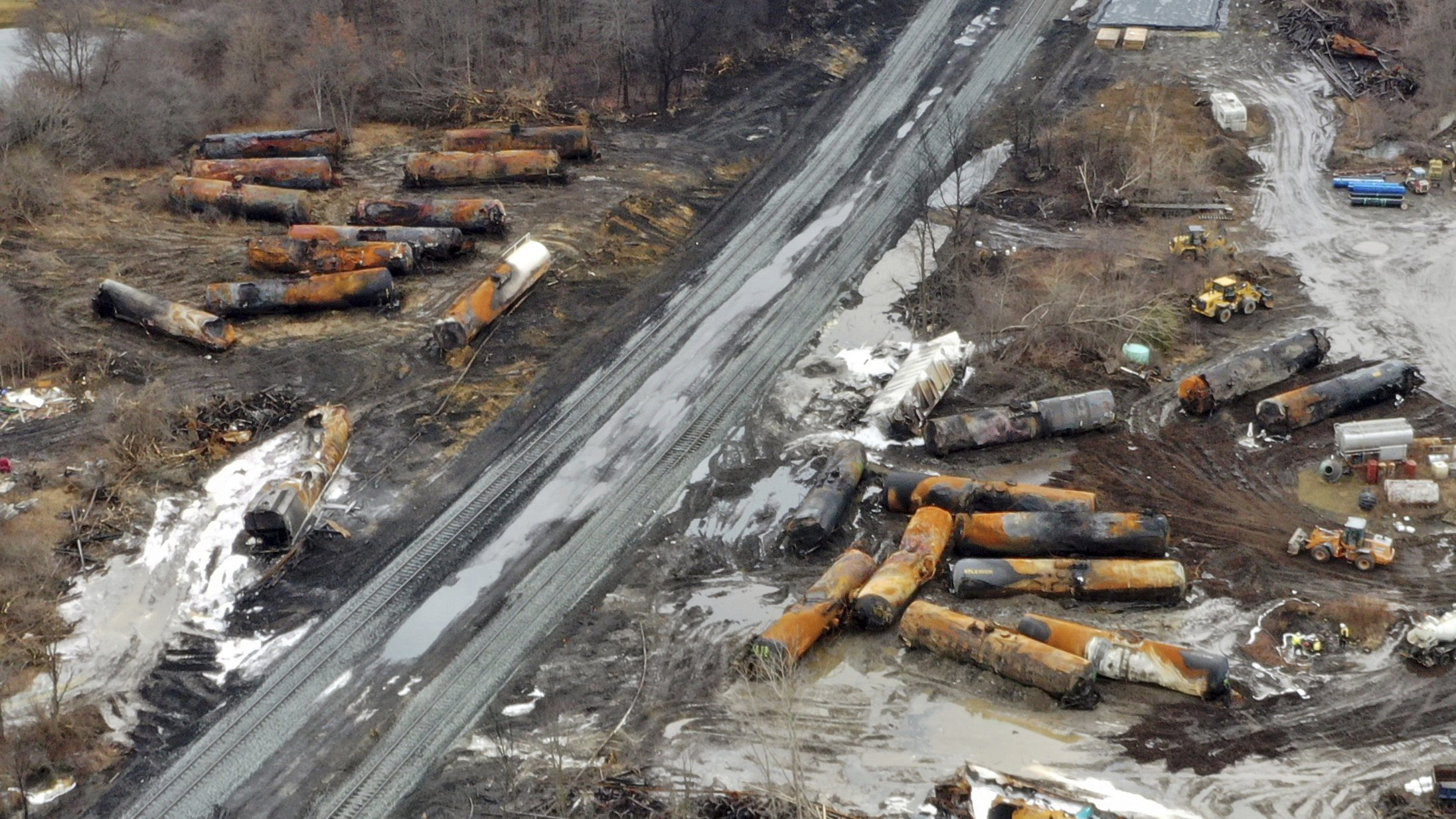 NEW: US railroad ordered to clean up Ohio train wreck as White House takes more heat