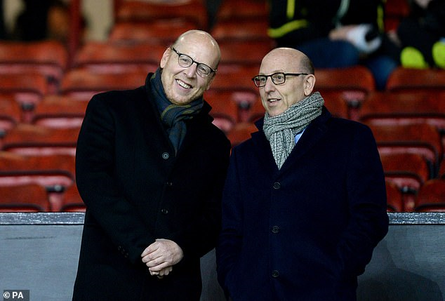 Glazers defer Man Utd sale