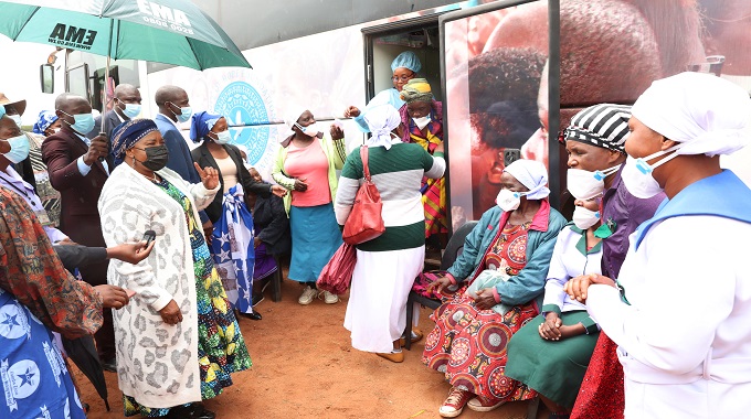 Church members revel in First Lady’s cookout competition . . . get free cervical, breast cancer screening