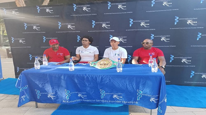 NEW: Peter Ndlovu cheers boxer Chiwandire