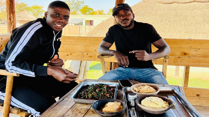 Lunga to fight for his place at Sundowns