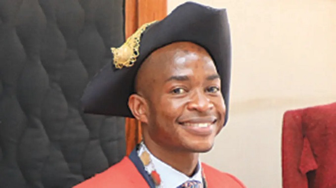 NEW: Chitungwiza mayor commends Second Republic policies