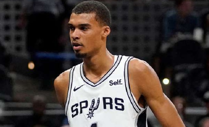 Wembanyama rallies Spurs past Rockets