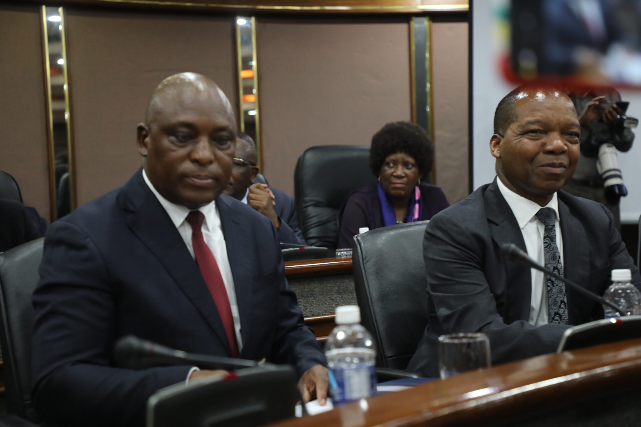Central bank renews hope in Zimbabwe’s currency