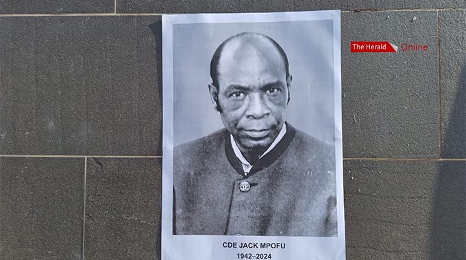 LIVE BLOG – Burial of national hero, Cde Makheti Ndebele at the National Heroes Acre