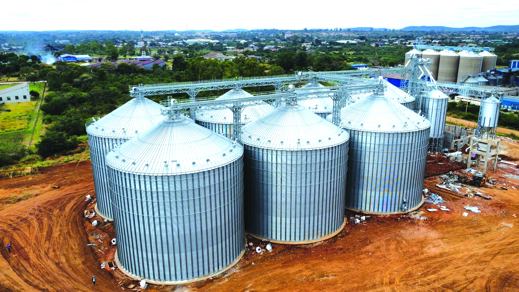 New smart grain silos cheer up farmers . . .l Project to add 784 000 tonnes of new storage capacity . . .Technologies to prevent spoilage