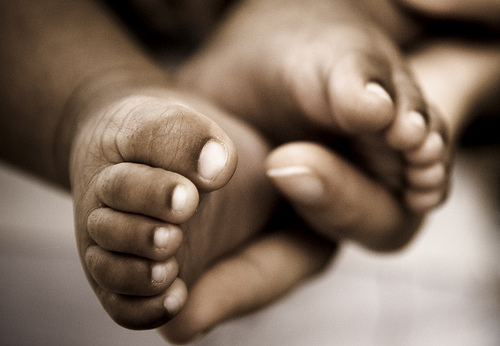 Woman dumps 5-month-old baby over sloppy hubby