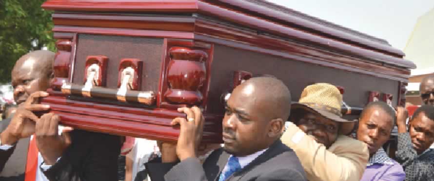 Drama as hearse flees with MP Mahlangu’s body