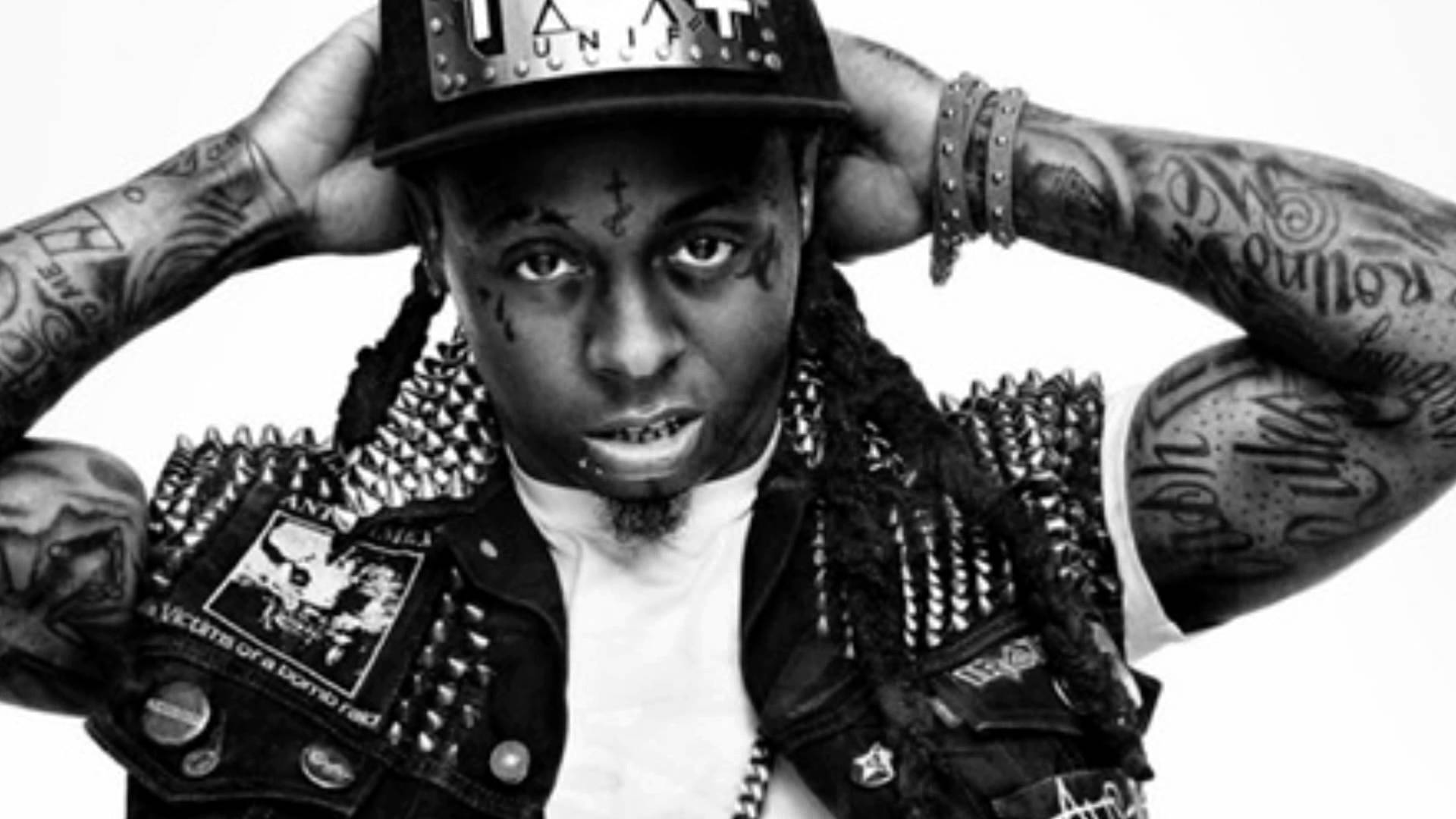 Does pop culture influence fashion?