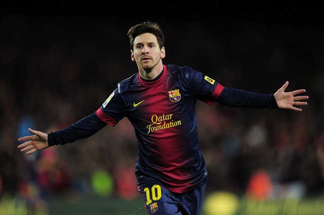 Man City offer Lionel Messi £800 000-a-week salary