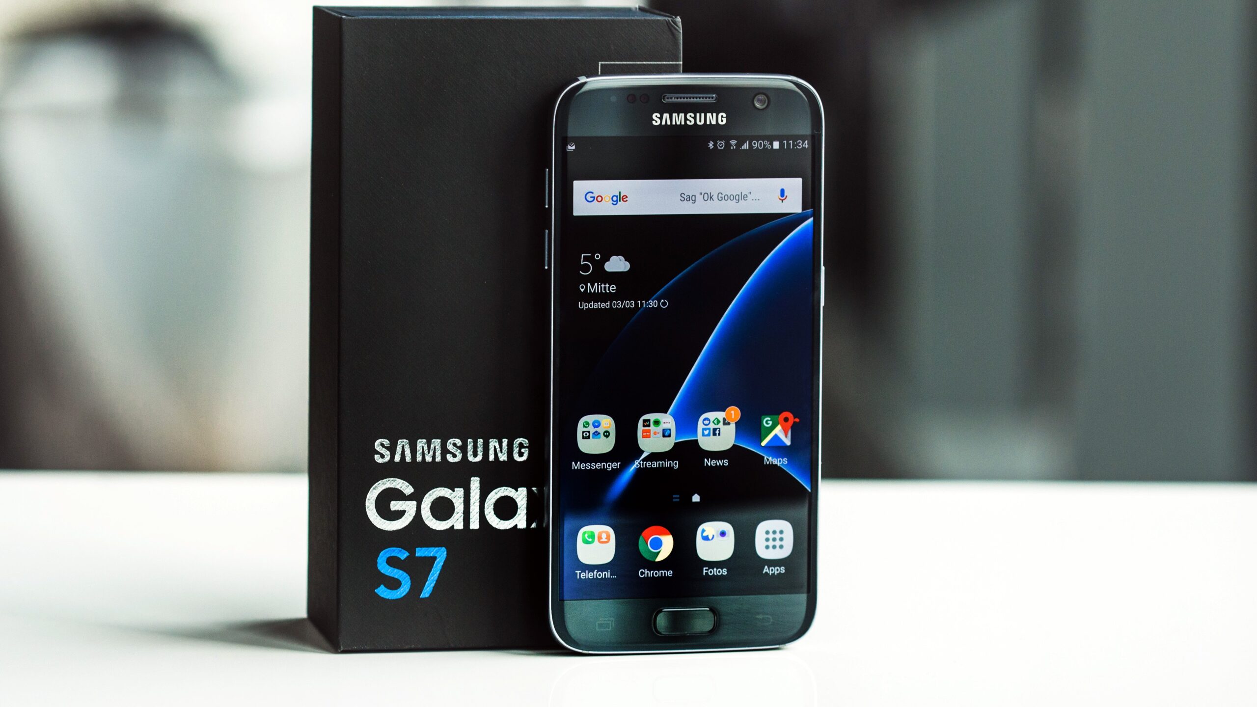 Jubilation as Mighty Warriors get phones