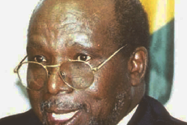 Govt official blows $200 000 on cellphone