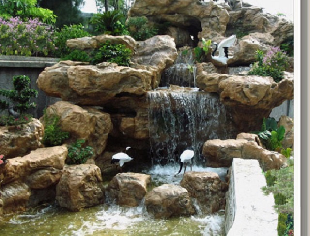 Delightful Decor: Use water features as décor elements