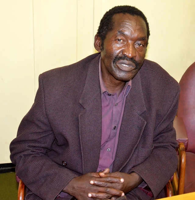 Cde Hungwe meets Chissano, Castro