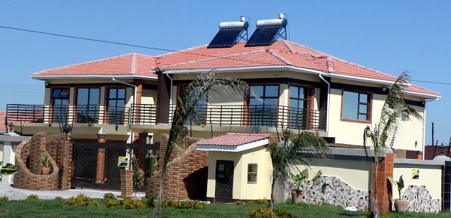 Chiza moves into mansion …bathroom in the kitchen!…magical Eagle encounter revisited