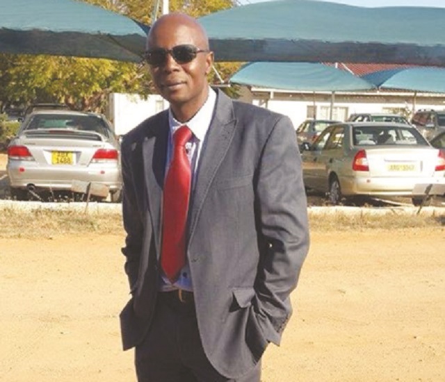 Hlongwane mourns journalist Mundandi