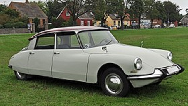 Nostalgic cars: Citroen Ds