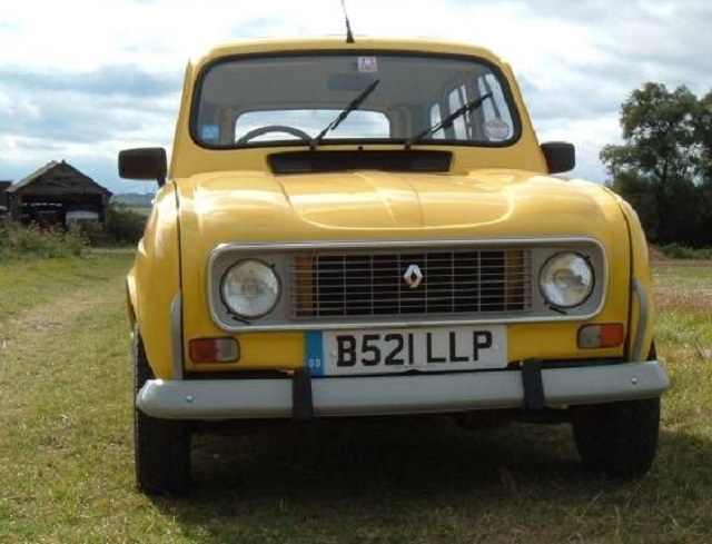 Nostalgic Cars: Renault 4