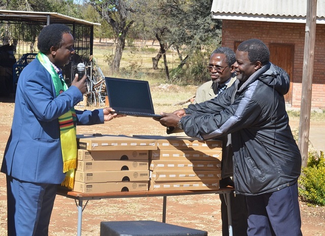 Mashaba donates computers