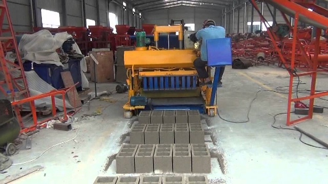 New brick moulding company for Redcliff