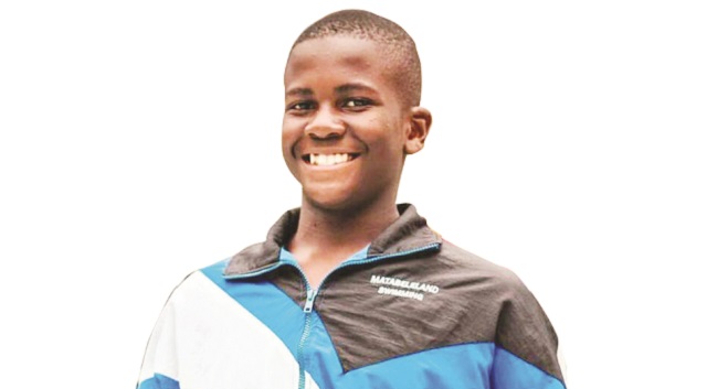 Makaya sets national swimming record