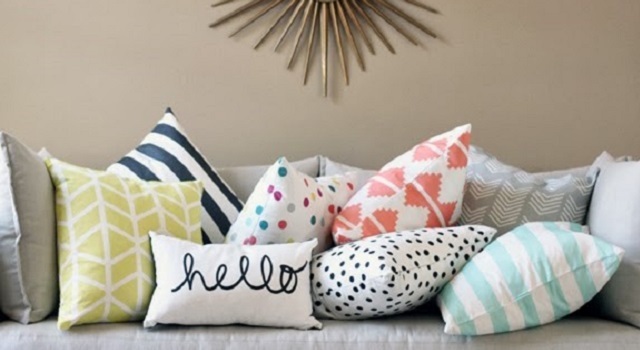 Home Decor: Scatter pillows can transform your room