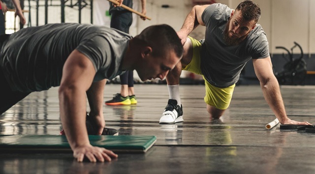 What to consider when selecting a personal trainer