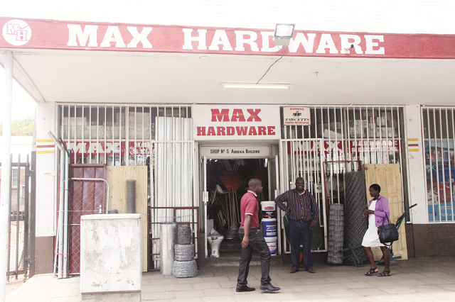 Max Hardware scoops top retail prize