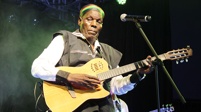 BREAKING: Mtukudzi dies