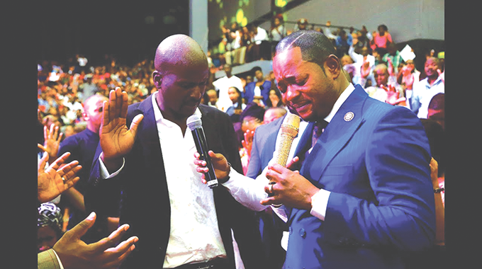 ‘Walking dead’ pastor Lukau at it again