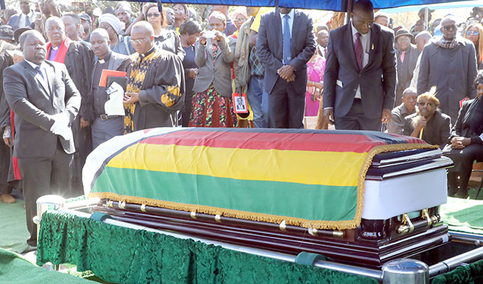 UPDATED: Calls for unity as Dabengwa is buried