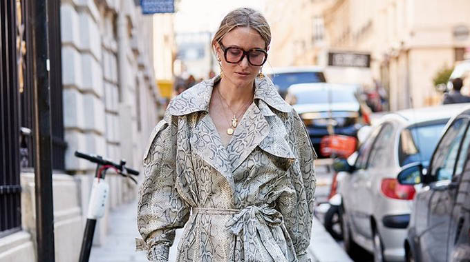 Dressing like money