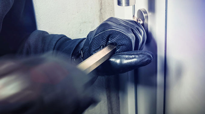 Thieves feast on lockdown