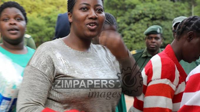 Warrant of arrest for Mamombe
