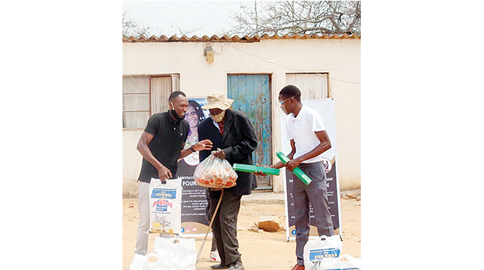 Former Bosso player donates to rural elderly folk